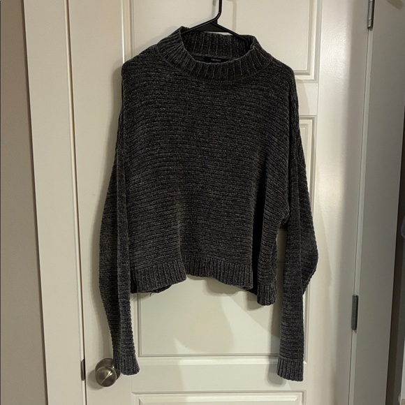 Forever 21 Sweaters - Cozy Green/Gray Sweater